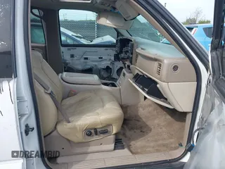 2001 Chevrolet Tahoe LS with VIN 1GNEK13T71J220959, listed as a IAAI auction lot 41847153 with 1 mi miles. Bid and sale history available at carsss.com. Image 5.