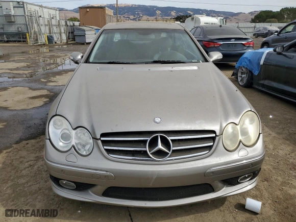 2004 Mercedes-Benz CLK-Class 5.0L with VIN WDBTJ75J64F083231, listed as a Copart auction lot 75283814 with 149,309 mi miles and Clean Title. Bid and sale history available at carsss.com. Image 5.