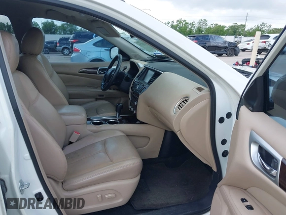 2016 Nissan Pathfinder Platinum with VIN 5N1AR2MN2GC655552, listed as a IAAI auction lot 42052079 with 232,908 mi miles. Bid and sale history available at carsss.com. Image 5.