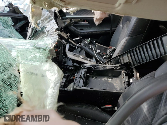 2024 Mazda CX-90 Preferred с VIN JM3KKBHA3R1150954, выставлен на аукционе Copart как лот 56564805 с пробегом Не указан миль и На запчасти • Non repairable. История ставок и продаж доступна на DreamBid. Изображение 7.