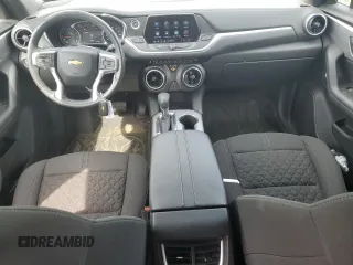 2021 Chevrolet Blazer LT z VIN 3GNKBCR43MS584622, wystawiony jako Copart lot #69432544 z przebiegiem 31 503 mil mil oraz Nie do naprawy • Non repairable. Historia ofert i sprzedaży dostępna na DreamBid. Obrazek 8.