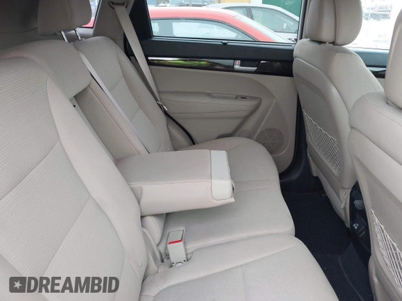 2015 Kia Sorento LX with VIN 5XYKT4A73FG593195, listed as a IAAI auction lot 42088661 with 202,650 mi miles. Bid and sale history available at carsss.com. Image 8.