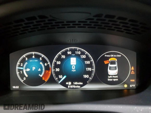 2016 Jaguar XJ R-Sport with VIN SAJWJ1CDXG8V99210, listed as a Copart auction lot 82693224 with 81,978 mi miles and Salvage title. Bid and sale history available at DreamBid. Image 9.