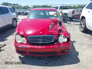2005 Mercedes-Benz C 230 Kompressor z VIN WDBRF40J55F678252, wystawiony jako IAAI lot #42028395 z przebiegiem 208 901 mil mil oraz . Historia ofert i sprzedaży dostępna na DreamBid. Obrazek 6.