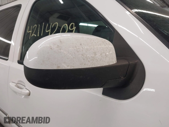 2013 Chevrolet Suburban LT with VIN 1GNSKJE74DR145680, listed as a IAAI auction lot 42114209 with 178,052 mi miles and . Bid and sale history available at DreamBid. Image 12.