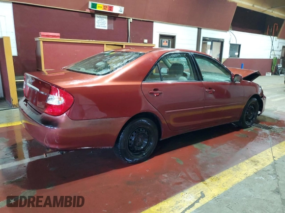 2004 Toyota Camry LE with VIN 4T1BE32K34U371044, listed as a Copart auction lot 54326875 with 307,807 mi miles and Clean Title. Bid and sale history available at carsss.com. Image 3.