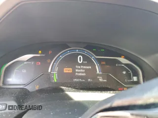2018 Honda Clarity Plug-In Hybrid with VIN JHMZC5F17JC006565, listed as a Copart auction lot 49635864 with 93,419 mi miles. Bid and sale history available at carsss.com. Image 9.
