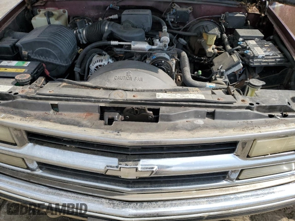 1999 Chevrolet Suburban z VIN 1GNFK16R2XJ328550, wystawiony jako Copart lot #53179525 z przebiegiem 170 914 mil mil oraz Czysty tytuł • Clean title. Historia ofert i sprzedaży dostępna na DreamBid. Obrazek 12.