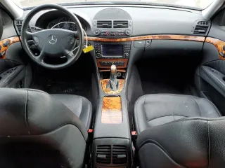 2005 Mercedes-Benz E 320 with VIN WDBUF82J55X176995, listed as a Copart auction lot 42928825 with 150,161 mi miles and Salvage Title. Bid and sale history available at DreamBid. Image 8.