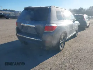 2013 Toyota Highlander Limited with VIN 5TDDK3EH5DS189890, listed as a IAAI auction lot 41101446 with 136,648 mi miles and . Bid and sale history available at DreamBid. Image 4.