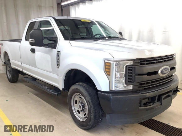 2019 Ford F-250 XL z VIN 1FT7X2B63KEC14817, wystawiony jako IAAI lot #42639323 z przebiegiem 173 427 mil mil oraz . Historia ofert i sprzedaży dostępna na DreamBid. Obrazek 5.
