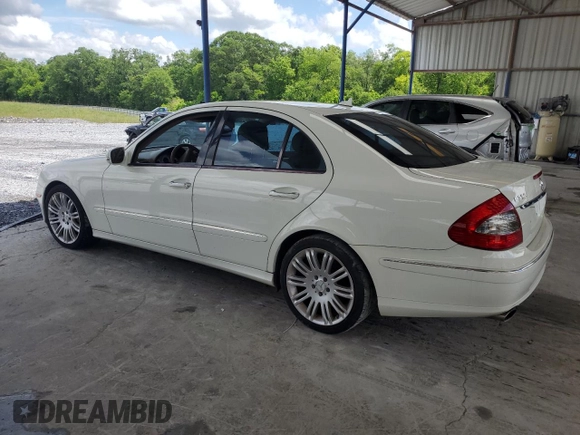 2008 Mercedes-Benz E 350 Luxury z VIN WDBUF56X18B271715, wystawiony jako Copart lot #56714945 z przebiegiem 120 811 mil mil oraz Szkoda całkowita • Salvage title. Historia ofert i sprzedaży dostępna na DreamBid. Obrazek 2.