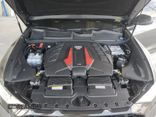 2023 Audi RS Q8 z VIN WU1ARBF19PD039360, wystawiony jako Copart lot #47538615 z przebiegiem 8 961 mil mil oraz Szkoda całkowita • Salvage title. Historia ofert i sprzedaży dostępna na DreamBid. Obrazek 12.