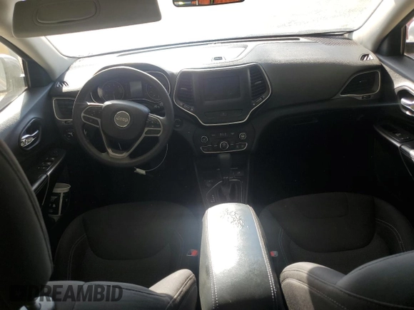 2019 Jeep Cherokee Latitude z VIN 1C4PJLCB7KD376684, wystawiony jako Copart lot #60566295 z przebiegiem 99 184 mil mil oraz Szkoda całkowita • Salvage title. Historia ofert i sprzedaży dostępna na DreamBid. Obrazek 8.