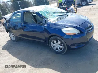2008 Toyota Yaris z VIN JTDBT923481237088, wystawiony jako IAAI lot #41807642 z przebiegiem 76 134 mil mil oraz . Historia ofert i sprzedaży dostępna na DreamBid. Obrazek 1.