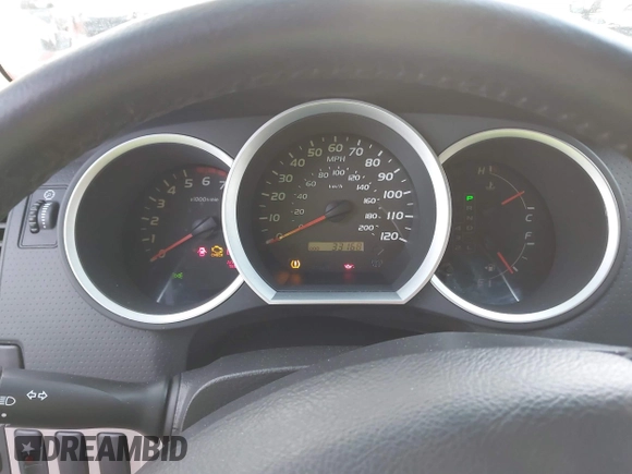 2006 Toyota Tacoma with VIN 5TEUU42NX6Z154875, listed as a IAAI auction lot 41523003 with 33,168 mi miles. Bid and sale history available at carsss.com. Image 7.