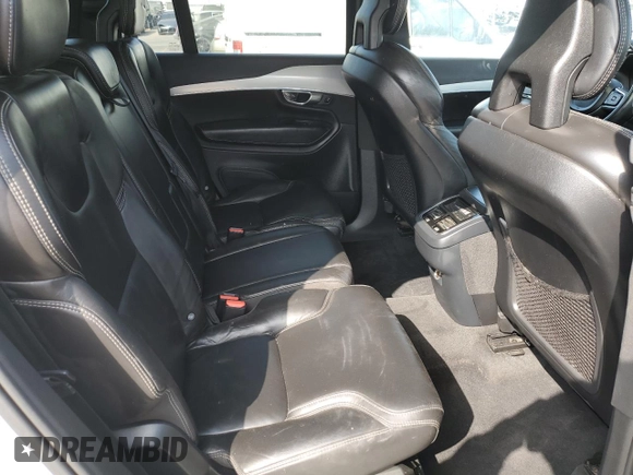 2016 Volvo XC90 T6 Momentum with VIN YV4A22PK8G1045772, listed as a Copart auction lot 65073295 with 73,976 mi miles and Clean title. Bid and sale history available at DreamBid. Image 11.