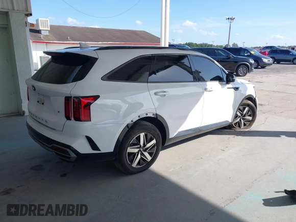 2021 Kia Sorento S with VIN 5XYRL4LC1MG059554, listed as a IAAI auction lot 40827092 with 30,041 mi miles. Bid and sale history available at carsss.com. Image 4.