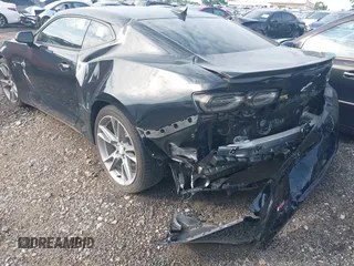 2020 Chevrolet Camaro 1LT z VIN 1G1FB1RX8L0115081, wystawiony jako IAAI lot #42081920 z przebiegiem 38 793 mil mil oraz . Historia ofert i sprzedaży dostępna na DreamBid. Obrazek 6.