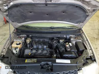 2005 Ford Freestyle SE with VIN 1FMZK04175GA18980, listed as a IAAI auction lot 41464974 with 165,137 mi miles. Bid and sale history available at carsss.com. Image 10.