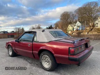 1990 Ford Mustang with VIN 1FACP44A8LF156118, listed as a Copart auction lot 41930405 with 58,620 mi miles and Clean title. Bid and sale history available at DreamBid. Image 3.