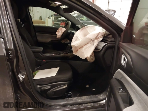 2023 Jeep Compass Sport with VIN 3C4NJDAN8PT531397, listed as a IAAI auction lot 41545093 with 9,915 mi miles and . Bid and sale history available at DreamBid. Image 5.