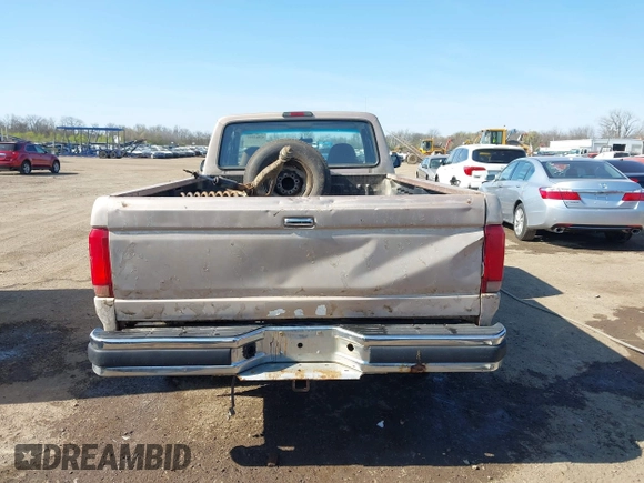 1997 Ford F-250 with VIN 1FTHX25G1VEC11525, listed as a IAAI auction lot 42063357 with 226,222 mi miles and . Bid and sale history available at DreamBid. Image 17.