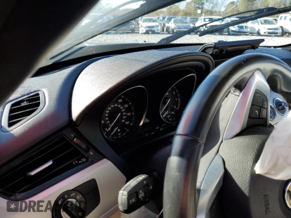 2015 BMW Z4 sDrive28i with VIN WBALL5C59FP557558, listed as a Copart auction lot 81958724 with 0 mi miles and Salvage Title. Bid and sale history available at carsss.com. Image 9.