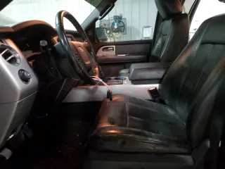 2017 Ford Expedition XLT с VIN 1FMJU1JT0HEA05412, выставлен на аукционе Copart как лот 53601245 с пробегом 124 921 миль миль и Списание • Salvage title. История ставок и продаж доступна на DreamBid. Изображение 7.