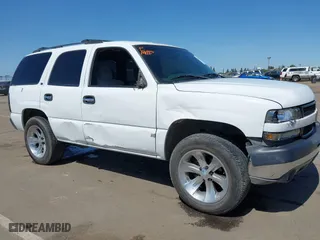 2001 Chevrolet Tahoe LT with VIN 1GNEC13T01J206365, listed as a IAAI auction lot 41960144 with 243,884 mi miles. Bid and sale history available at carsss.com. Image 6.