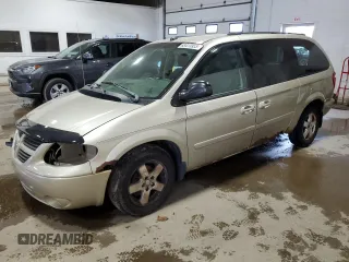 2005 Dodge Caravan SXT with VIN 2D4GP44L65R438530, listed as a Copart auction lot 63415955 with 220,852 mi miles and Salvage title. Bid and sale history available at DreamBid. Image 1.