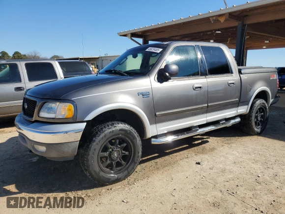 2003 Ford F-150 XLT with VIN 1FTRW08L43KD52642, listed as a Copart auction lot 46829485 with 206,718 mi miles and Salvage Title. Bid and sale history available at carsss.com. Image 1.