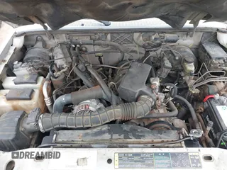 2003 Mazda B-Series 2WD Truck DS with VIN 4F4YR16V93TM16379, listed as a IAAI auction lot 41586832 with 147,300 mi miles. Bid and sale history available at carsss.com. Image 10.