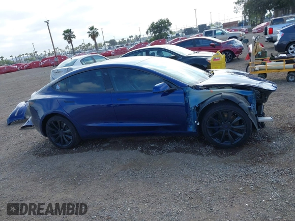 2020 Tesla Model 3 Standard Range Plus z VIN 5YJ3E1EA5LF708885, wystawiony jako IAAI lot #42172952 z przebiegiem 58 882 mil mil oraz . Historia ofert i sprzedaży dostępna na DreamBid. Obrazek 14.
