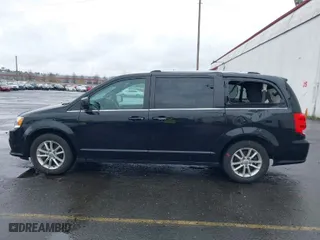 2019 Dodge Grand Caravan SXT with VIN 2C4RDGCG0KR595339, listed as a IAAI auction lot 41841547 with 96,888 mi miles. Bid and sale history available at carsss.com. Image 14.