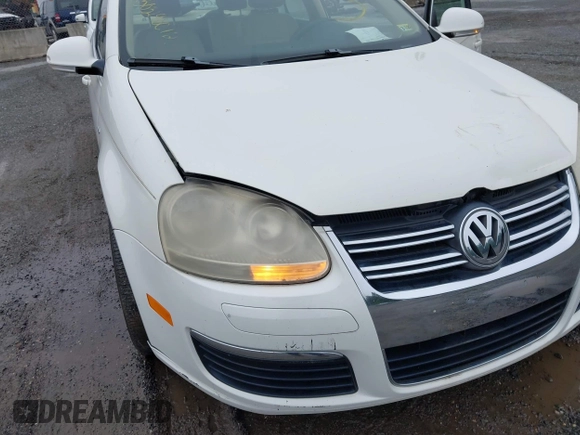 2007 Volkswagen Jetta Wolfsburg Edition with VIN 3VWEF71K37M190720, listed as a IAAI auction lot 42435092 with Not provided miles and . Bid and sale history available at DreamBid. Image 6.