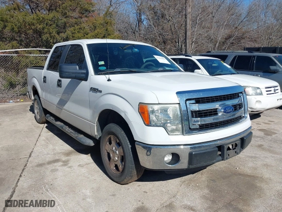 2013 Ford F-150 XL with VIN 1FTEW1CM5DFA90838, listed as a IAAI auction lot 41463090 with 225,287 mi miles. Bid and sale history available at carsss.com. Image 1.