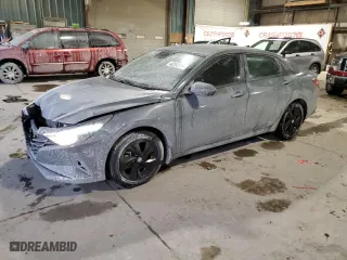 2022 Hyundai Elantra Essential with VIN KMHLM4AG2NU312188, listed as a Copart auction lot 42195615 with 90,553 mi miles and Salvage Title. Bid and sale history available at carsss.com. Image 1.