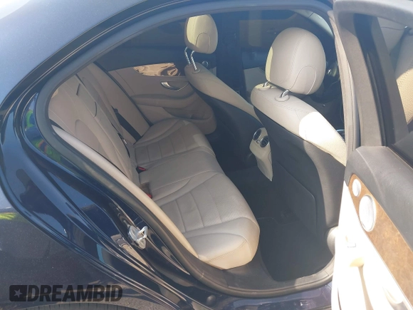 2015 Mercedes-Benz C 300 Luxury with VIN 55SWF4KB4FU041674, listed as a IAAI auction lot 42119879 with 162,017 mi miles and . Bid and sale history available at carsss.com. Image 8.