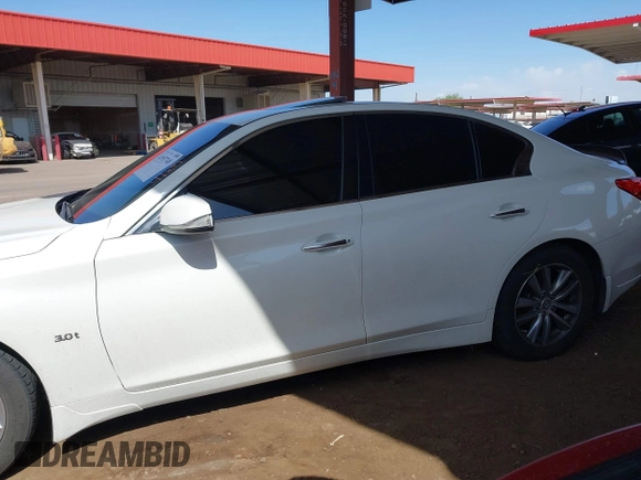 2016 Infiniti Q50 3.0t Premium with VIN JN1EV7AP4GM303705, listed as a IAAI auction lot 41957748 with 122,839 mi miles. Bid and sale history available at carsss.com. Image 14.