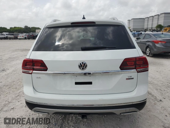 2018 Volkswagen Atlas SEL with VIN 1V2MR2CA1JC593521, listed as a Copart auction lot 63039695 with 30,856 mi miles and Salvage title. Bid and sale history available at DreamBid. Image 6.