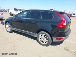 2010 Volvo XC60 3.0T with VIN YV4992DZ8A2022087, listed as a IAAI auction lot 42032484 with 162,246 mi miles. Bid and sale history available at carsss.com. Image 3.