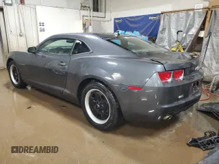 2011 Chevrolet Camaro 1LS z VIN 2G1FE1ED8B9139470, wystawiony jako Copart lot #48554505 z przebiegiem 149 513 mil mil oraz Szkoda całkowita • Salvage title. Historia ofert i sprzedaży dostępna na DreamBid. Obrazek 2.