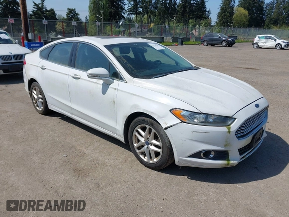 2013 Ford Fusion SE with VIN 3FA6P0HR1DR228027, listed as a IAAI auction lot 42126141 with 170,353 mi miles. Bid and sale history available at carsss.com. Image 1.