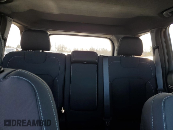 2025 Jeep Grand Cherokee Laredo with VIN 1C4RJHAG0SC268997, listed as a Copart auction lot 45860945 with 1,036 mi miles and Salvage Title. Bid and sale history available at DreamBid. Image 10.