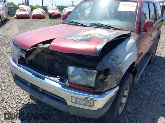 1998 Toyota 4Runner SR5 z VIN JT3HN86RXW0193568, wystawiony jako IAAI lot #42062130 z przebiegiem Nie podano mil oraz . Historia ofert i sprzedaży dostępna na DreamBid. Obrazek 6.