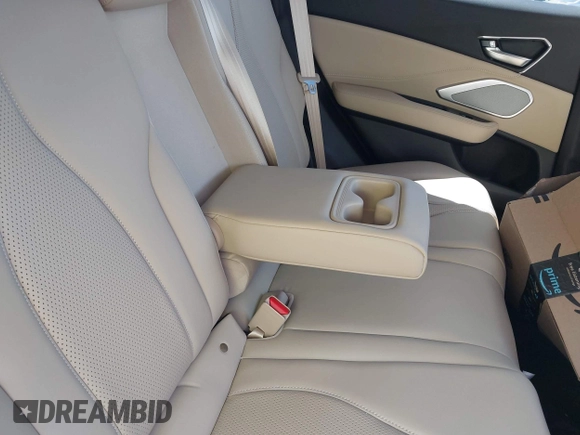 2024 Acura RDX Technology with VIN 5J8TC2H57RL017388, listed as a IAAI auction lot 42236007 with 14,261 mi miles and . Bid and sale history available at DreamBid. Image 8.
