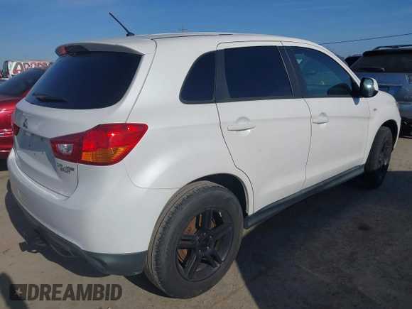 2015 Mitsubishi Outlander Sport ES with VIN 4A4AP3AU6FE048240, listed as a IAAI auction lot 42095926 with 105,094 mi miles. Bid and sale history available at carsss.com. Image 4.