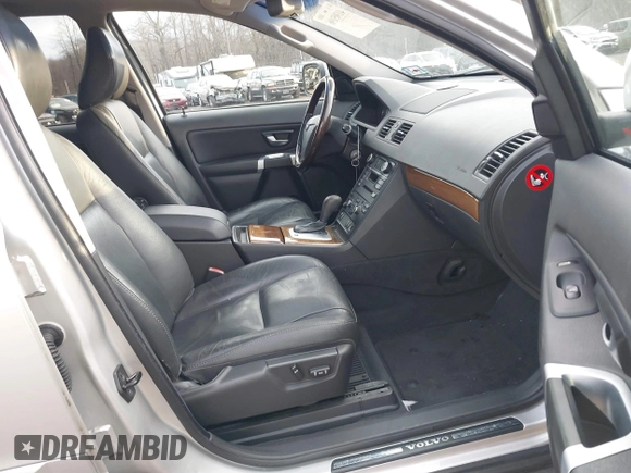2007 Volvo XC90 I6 with VIN YV4CZ982871389484, listed as a IAAI auction lot 41305196 with 116,623 mi miles. Bid and sale history available at carsss.com. Image 5.