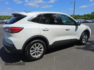 2022 Ford Escape SE с VIN 1FMCU9G62NUA60454, выставлен на аукционе Copart как лот 57258055 с пробегом 137 874 миль миль и Чистый • Clean title. История ставок и продаж доступна на DreamBid. Изображение 3.